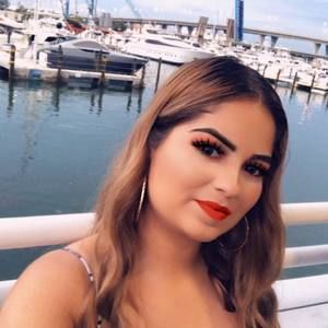 Meet your Posher, Marivel